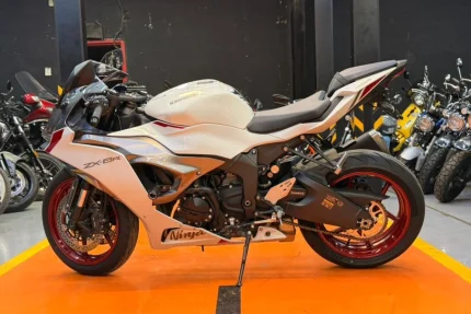 KAWASAKI NINJA ZX-6R