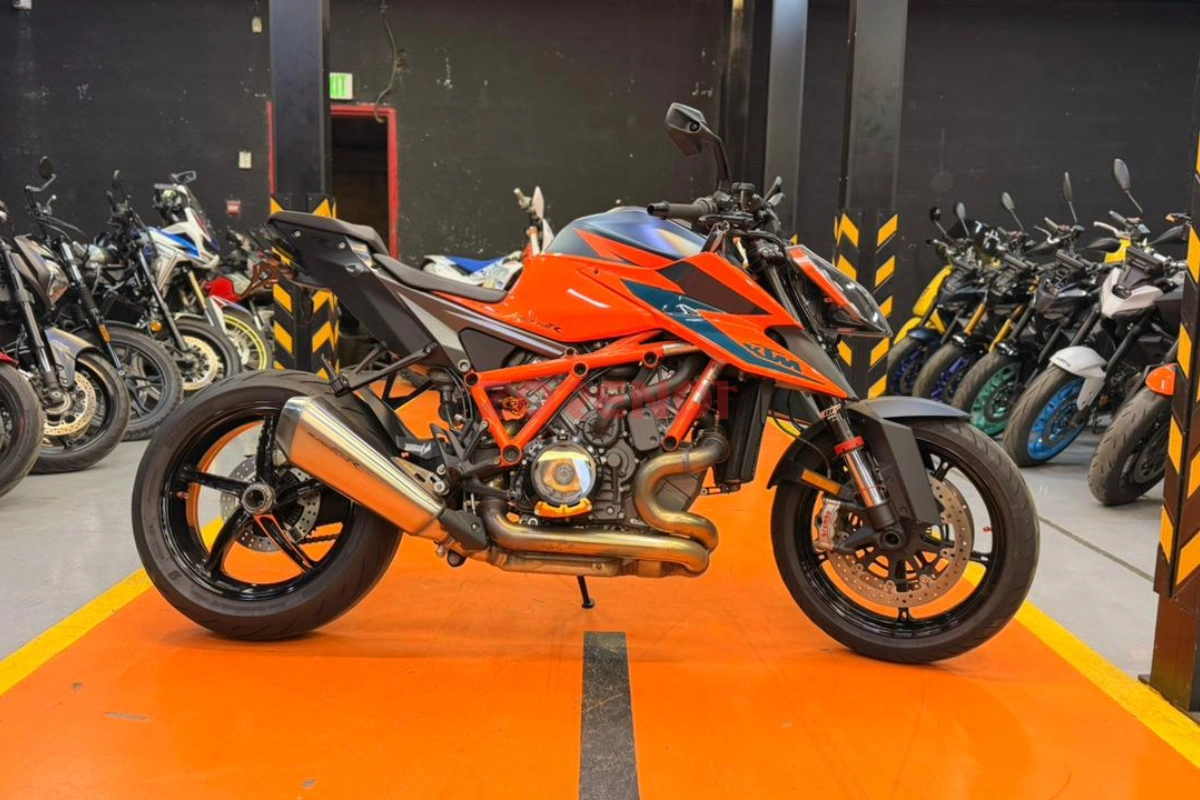 KTM 1290 Super Duke R 2021